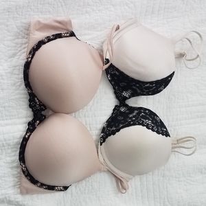 2 Victoria's Secret Very Sexy Pushup Lace Bras 34D